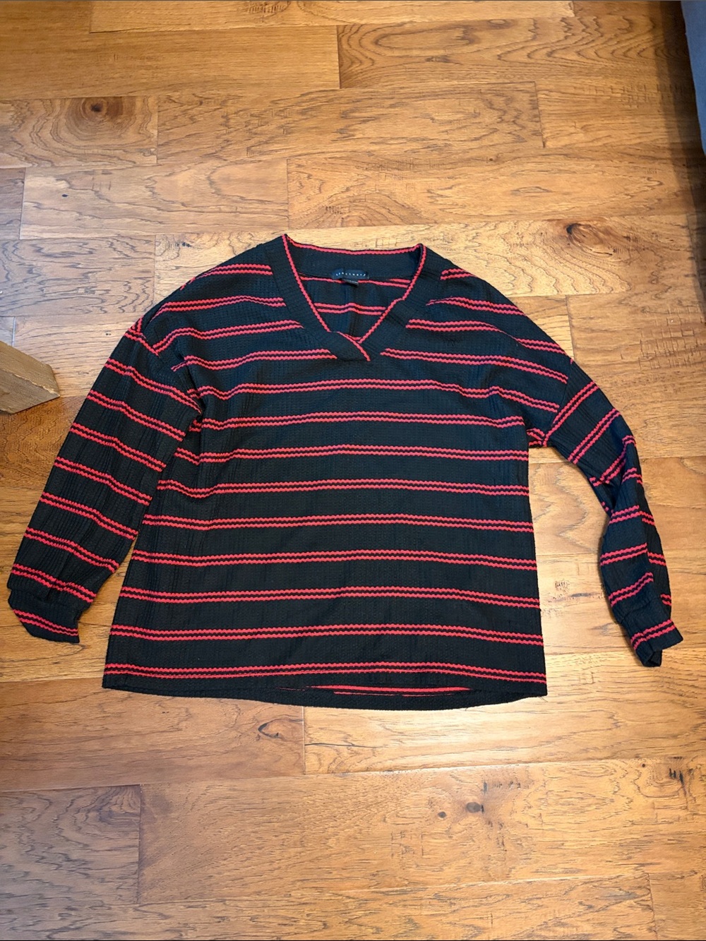 Sanctuary women’s  V-Neck Black Sweater with Red Stripes- loose fit large